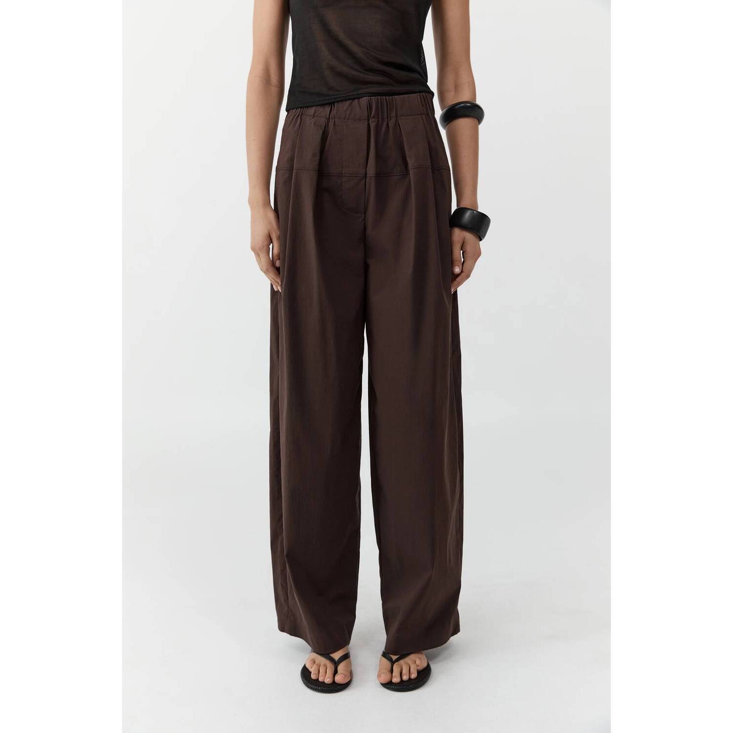 New St. Agni Relaxed Pleat Pants In Bark